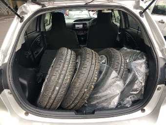 TOYOTA VITZ 2018 Image 10