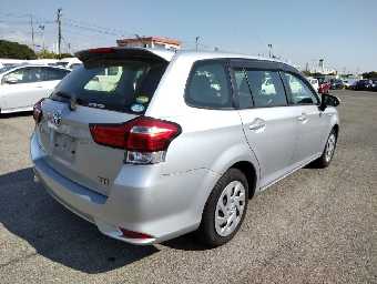 TOYOTA COROLLA FIELDER 2018 Image 2