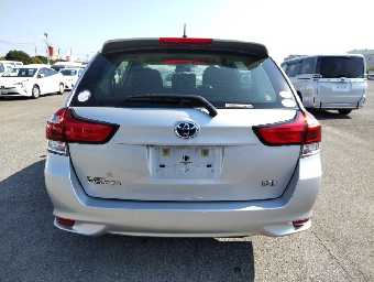 TOYOTA COROLLA FIELDER 2018 Image 3