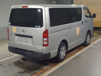 TOYOTA HIACE 2016 Image 2