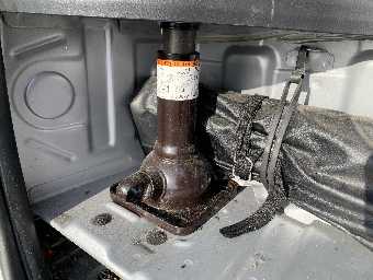 TOYOTA HIACE 2016 Image 13