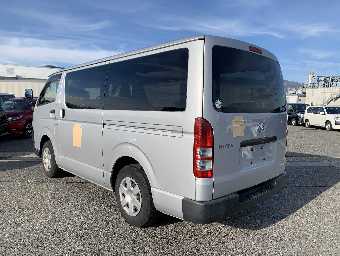 TOYOTA HIACE 2016 Image 17