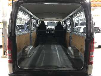 TOYOTA HIACE 2016 Image 7