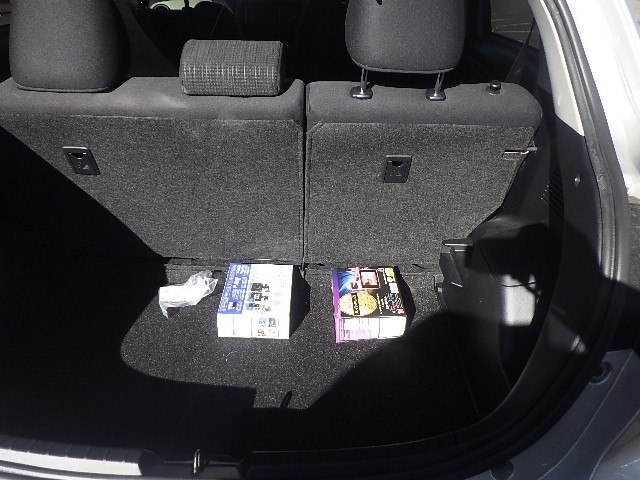 TOYOTA VITZ 2017 Image 24