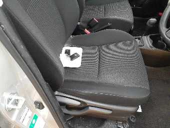 TOYOTA VITZ 2017 Image 8