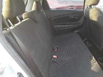 TOYOTA VITZ 2017 Image 10