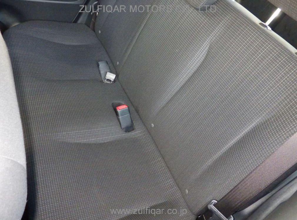 TOYOTA VITZ 2016 Image 6