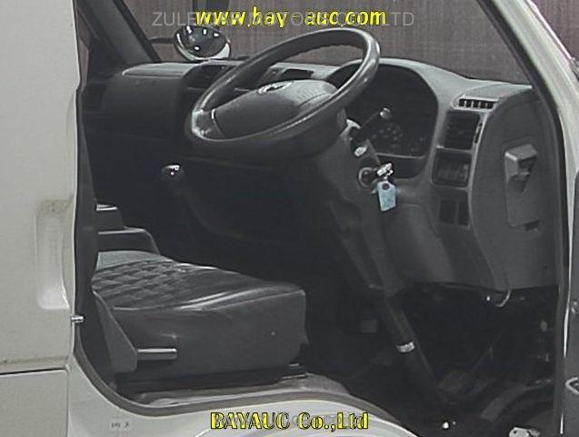 MAZDA BONGO 2017 Image 3