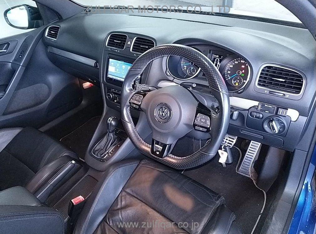 VOLKSWAGEN GOLF 2010 Image 3