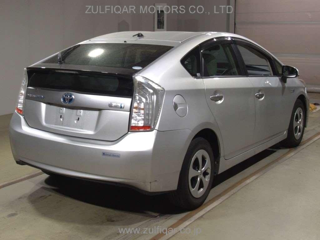 TOYOTA PRIUS PHV 2013 Image 2