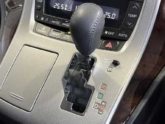 TOYOTA ALPHARD 2015 Image 14