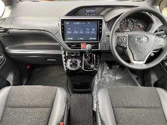 TOYOTA NOAH 2020 Image 12