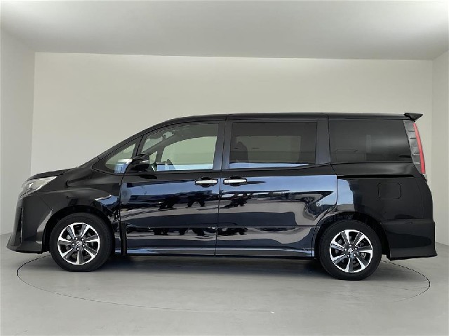 TOYOTA NOAH 2020 Image 40