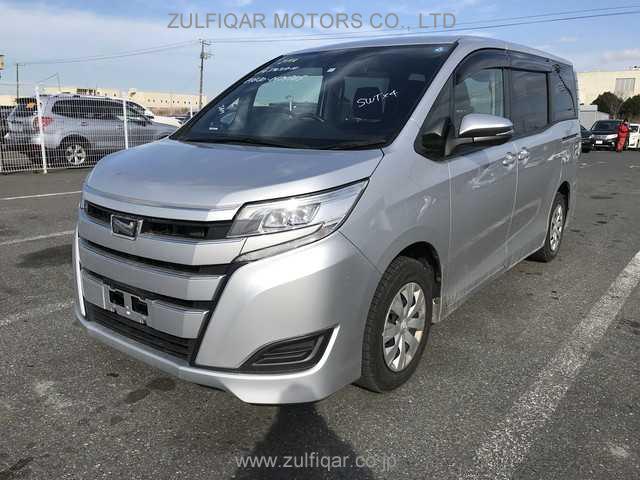 TOYOTA NOAH 2018 Image 24