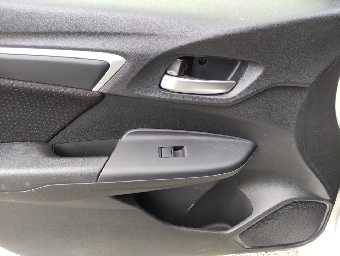 HONDA FIT HYBRID 2016 Image 11