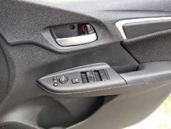 HONDA FIT HYBRID 2016 Image 12