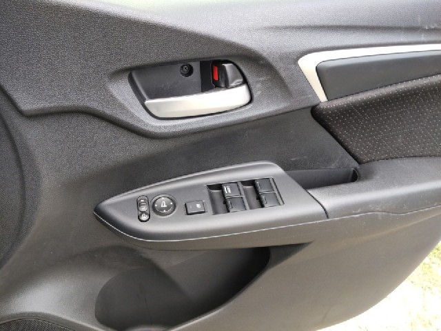 HONDA FIT HYBRID 2016 Image 19