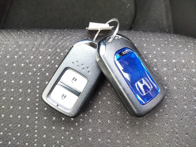 HONDA FIT HYBRID 2016 Image 20