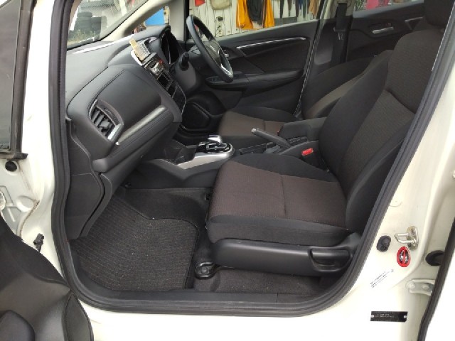 HONDA FIT HYBRID 2016 Image 21