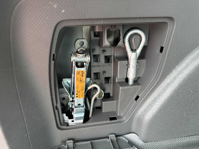 NISSAN NV150 AD 2018 Image 30