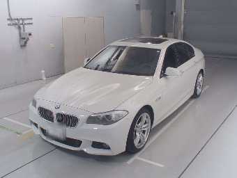 BMW 5 SERIES 2012 Image 1