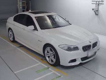 BMW 5 SERIES 2012 Image 5