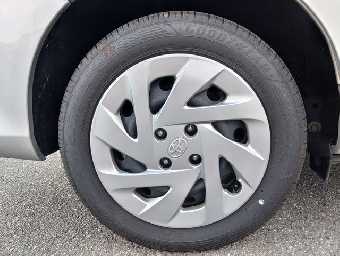 TOYOTA COROLLA AXIO 2018 Image 15