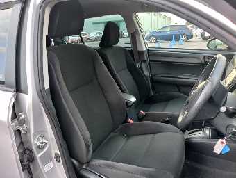 TOYOTA COROLLA AXIO 2018 Image 20