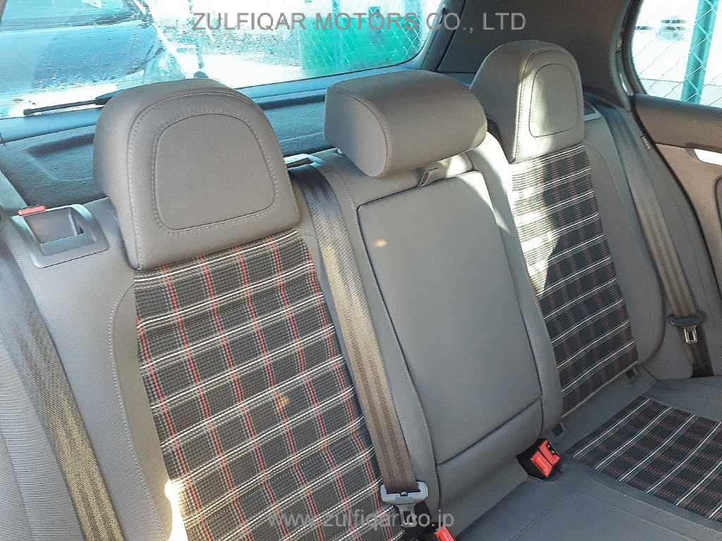 VOLKSWAGEN GOLF GTI 2007 Image 9