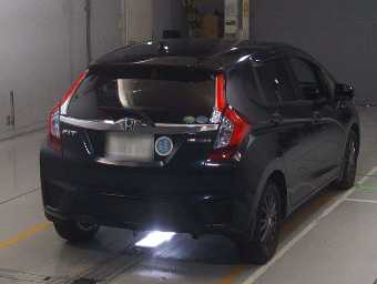 HONDA FIT HYBRID 2016 Image 2