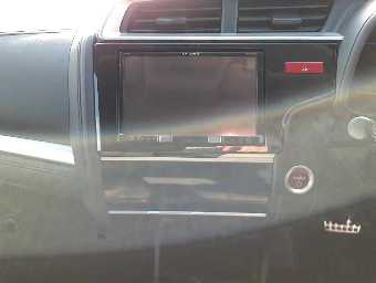 HONDA FIT HYBRID 2016 Image 10