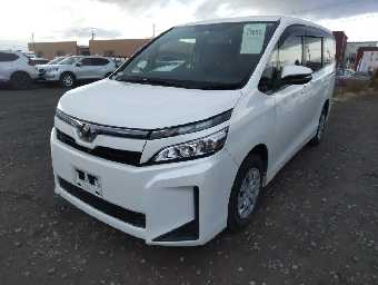 TOYOTA VOXY 2018 Image 1