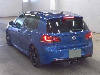 VOLKSWAGEN GOLF 2010 Image 2