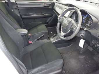 TOYOTA COROLLA AXIO 2018 Image 5
