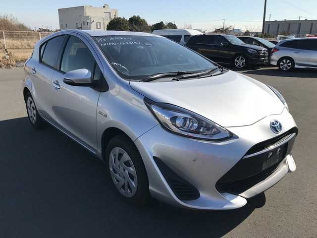 TOYOTA AQUA 2019 Image 20