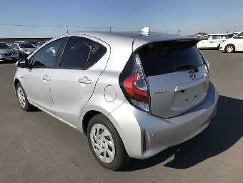 TOYOTA AQUA 2019 Image 17