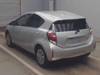 TOYOTA AQUA 2019 Image 4