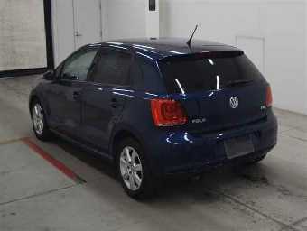 VOLKSWAGEN POLO 2013 Image 2