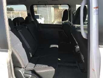 TOYOTA NOAH 2018 Image 11