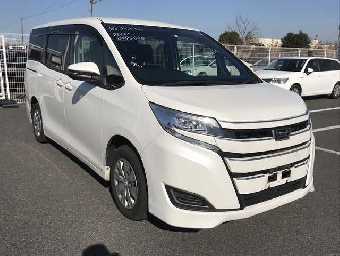 TOYOTA NOAH 2018 Image 14