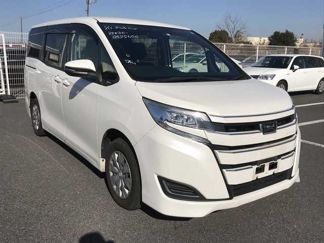 TOYOTA NOAH 2018 Image 21