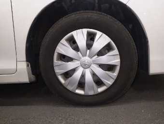 TOYOTA NOAH 2018 Image 8