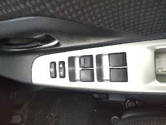 TOYOTA VITZ 2016 Image 13