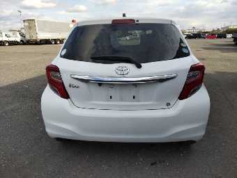 TOYOTA VITZ 2016 Image 3