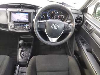 TOYOTA COROLLA AXIO 2018 Image 8