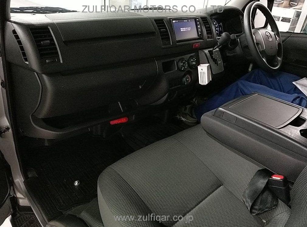 TOYOTA HIACE 2022 Image 3