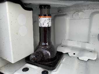 TOYOTA HIACE 2015 Image 23