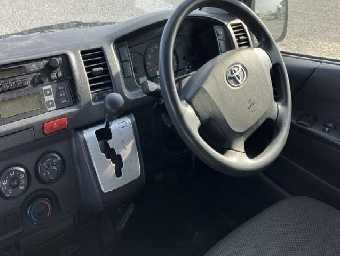 TOYOTA HIACE 2015 Image 5