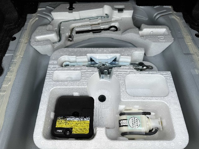 TOYOTA COROLLA AXIO 2018 Image 19