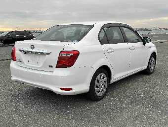TOYOTA COROLLA AXIO 2018 Image 17